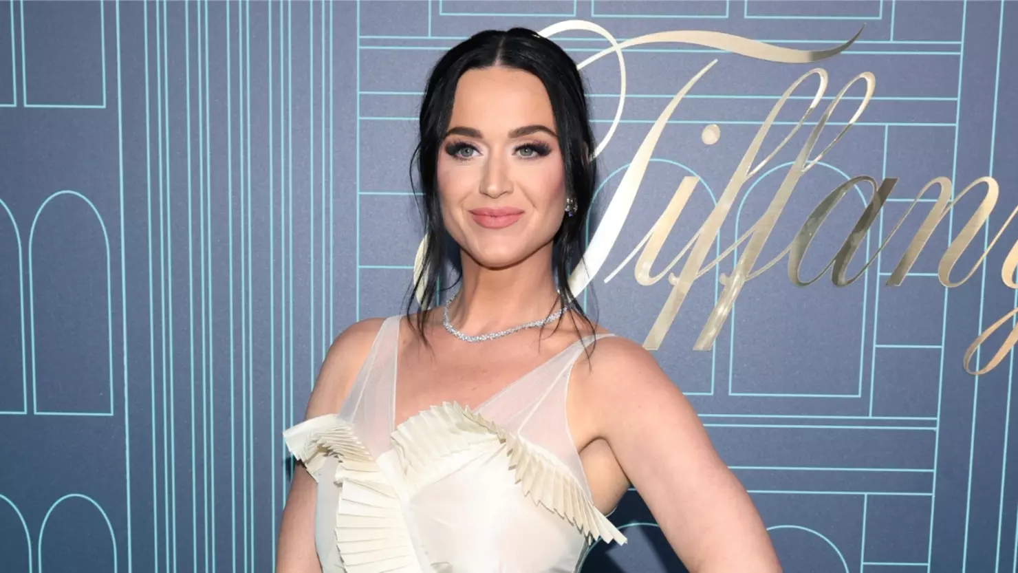 Katy Perry cantará en preboda del hijo del hombre más rico de Asia La