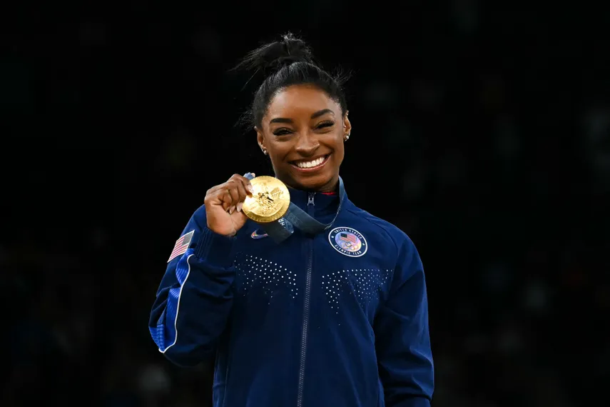 simone biles paris.jpg