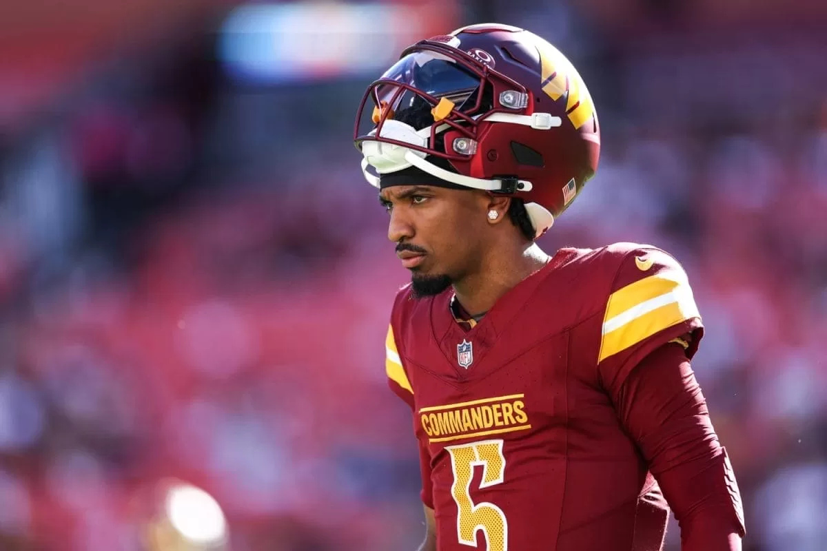 Jayden Daniels lleva a los Commanders a la victoria ante los Eagles sin Jalen Hurts. Crédito DEADSPIN