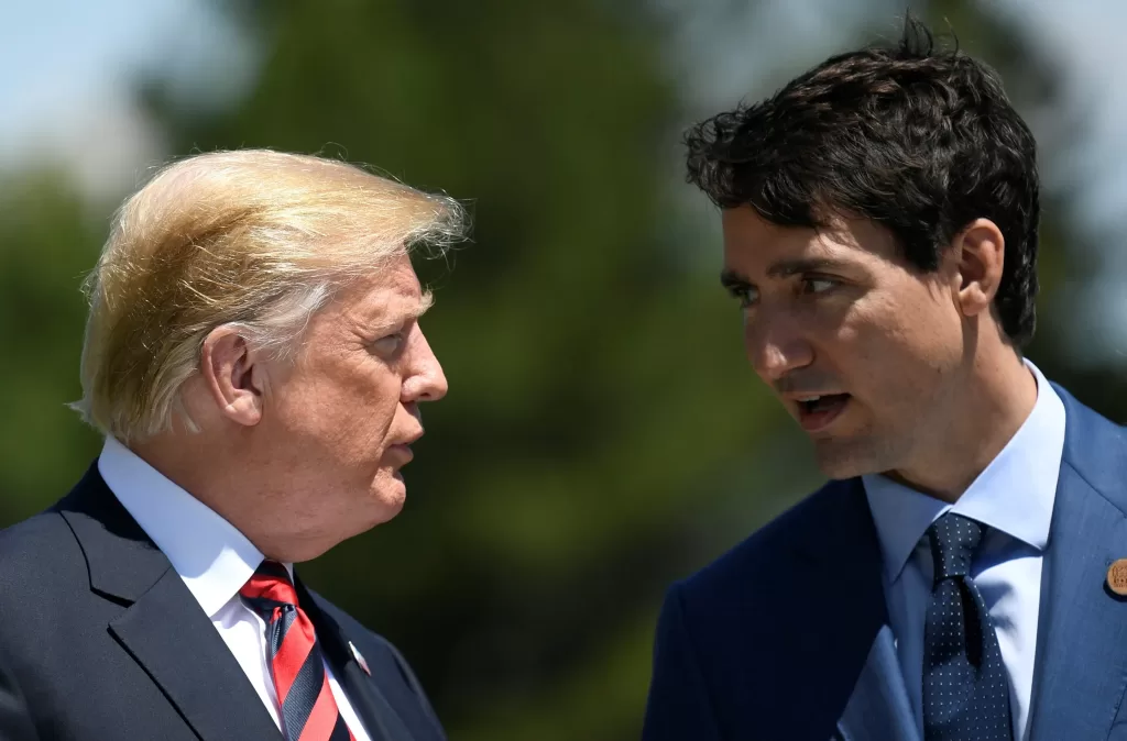 Trump busca oficina para aranceles: el presidente electo de EE.UU., Donald J. Trump (i), y el primer ministro de Canadá, Justin Trudeau (d), en una fotografía de archivo. EFE/ Neil Hall