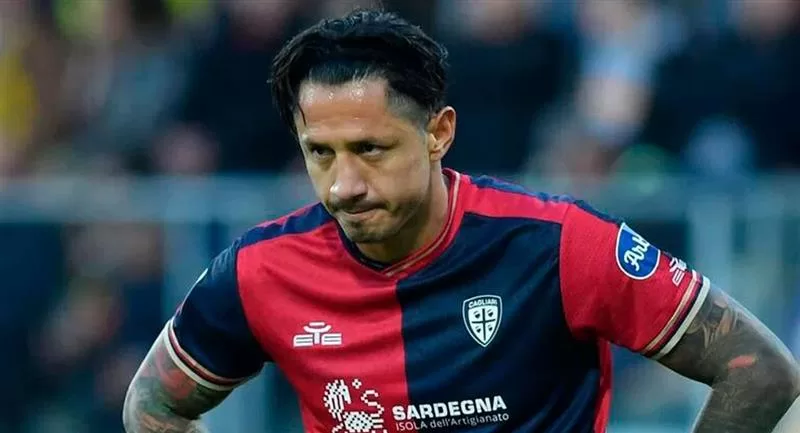 Gianluca Lapadula, posible centro de intercambio en el mercado de pases del Cagliari en 2025. Crédito INFOBAE