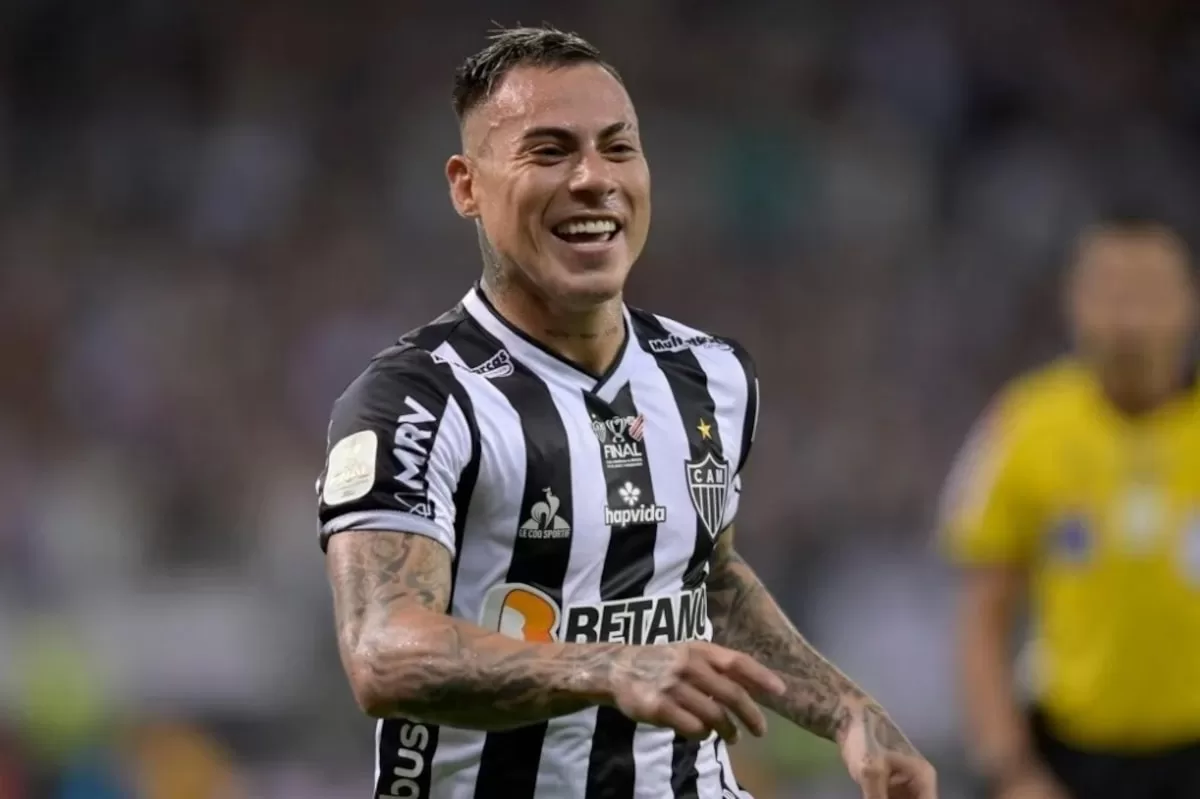 Eduardo Vargas seguiría en Brasil y jugaría la Copa Sudamericana. Crédito IMAGESEARCHMAN 